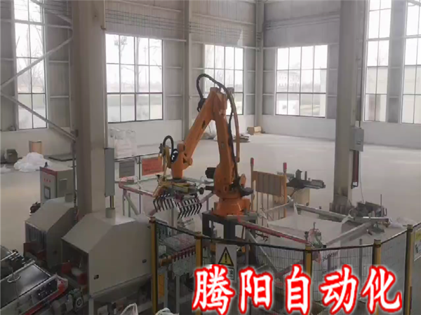 噸袋碼垛機(jī)器人推動(dòng)工業(yè)自動(dòng)化水平的全面提升
